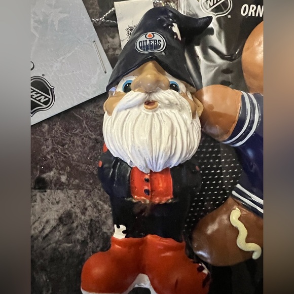 Lot of two oilers Christmas ornaments - Picture 3 of 3